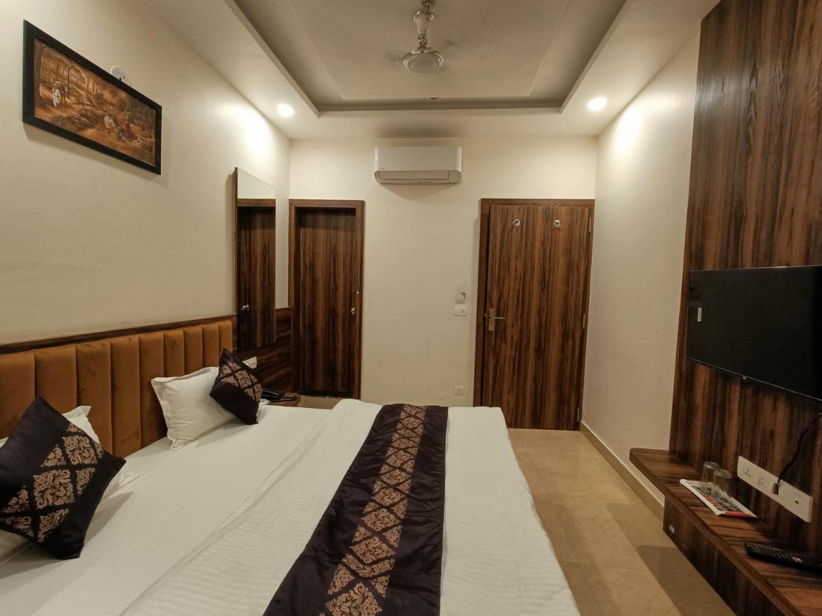Hotel Vrinda Inn Ουνταϊπούρ Εξωτερικό φωτογραφία