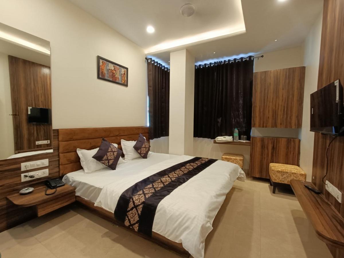 Hotel Vrinda Inn Ουνταϊπούρ Εξωτερικό φωτογραφία