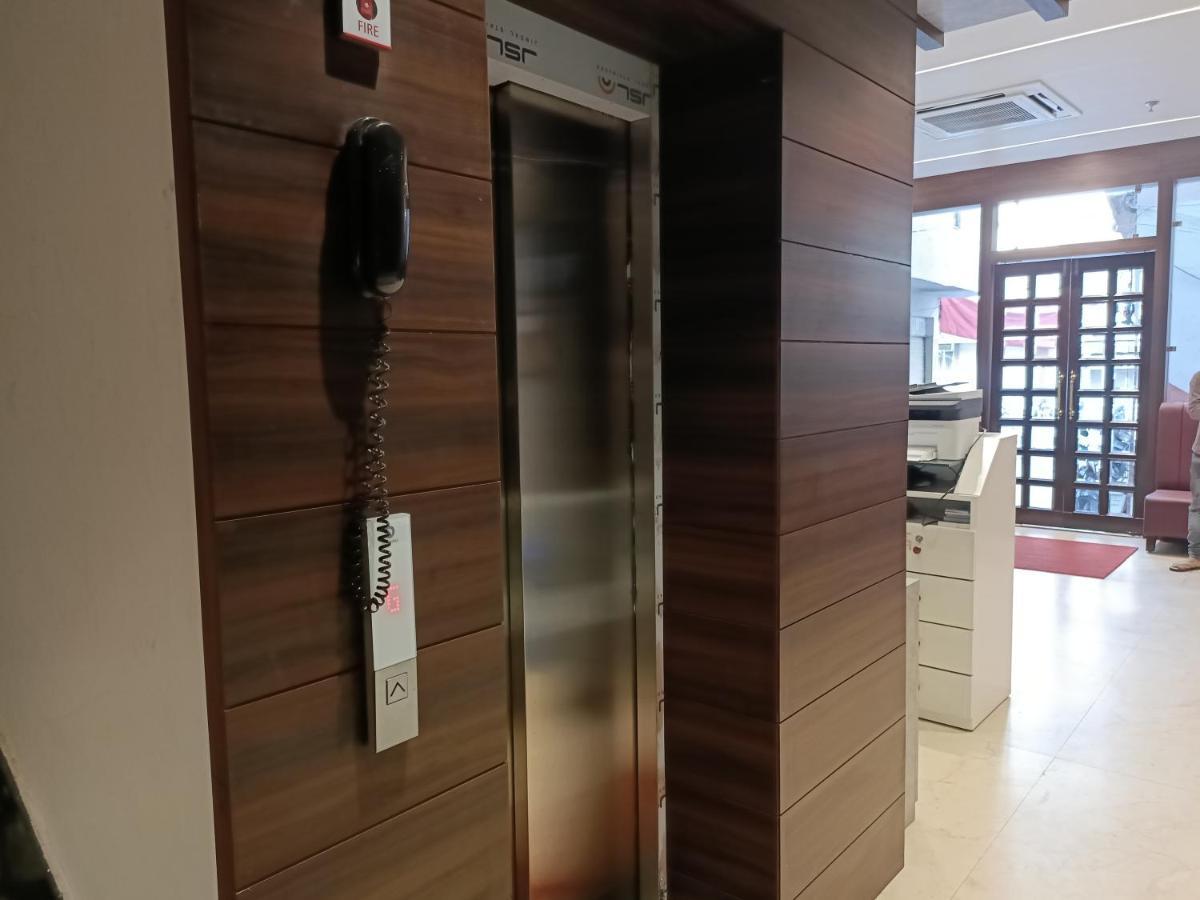 Hotel Vrinda Inn Ουνταϊπούρ Εξωτερικό φωτογραφία