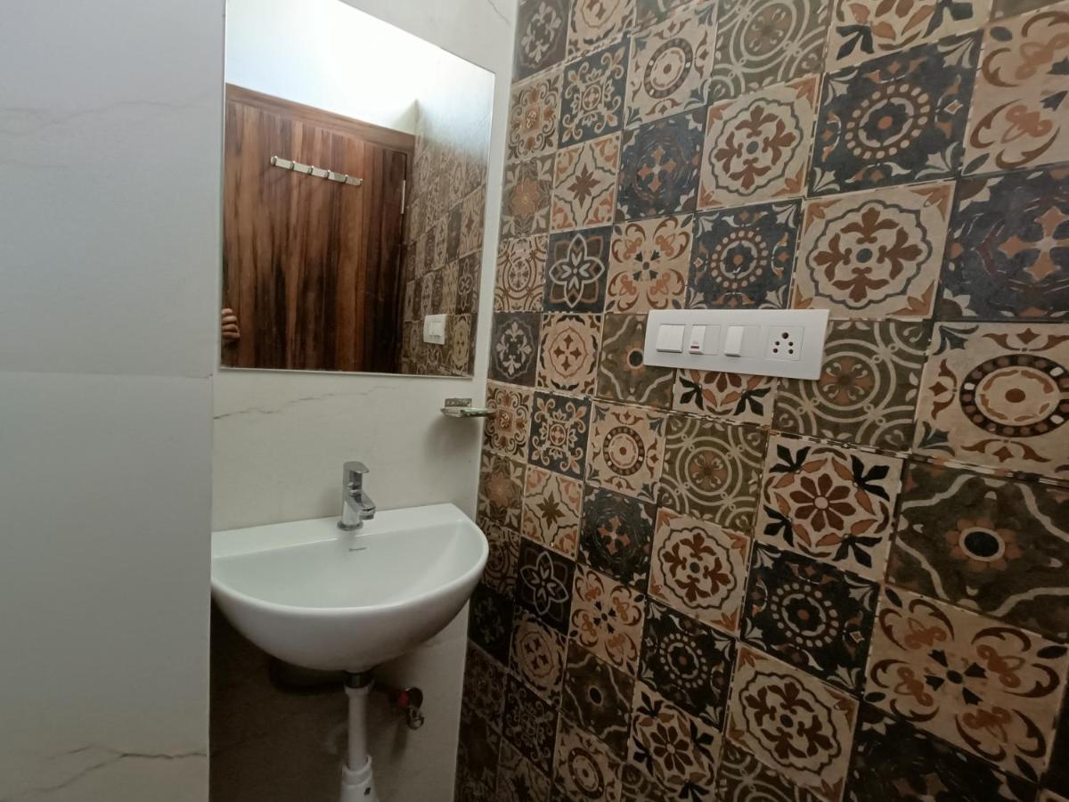 Hotel Vrinda Inn Ουνταϊπούρ Εξωτερικό φωτογραφία